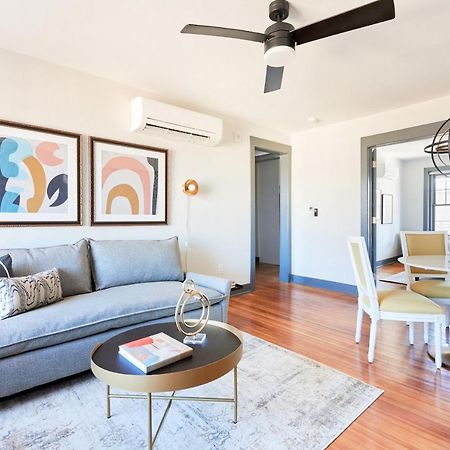 Sonder The Essex Aparthotel Denver Bagian luar foto