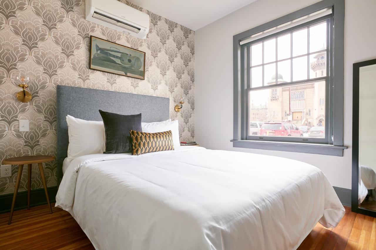 Sonder The Essex Aparthotel Denver Bagian luar foto