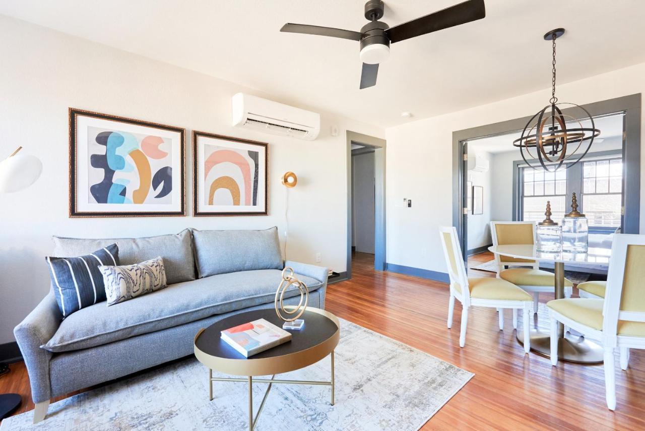 Sonder The Essex Aparthotel Denver Bagian luar foto
